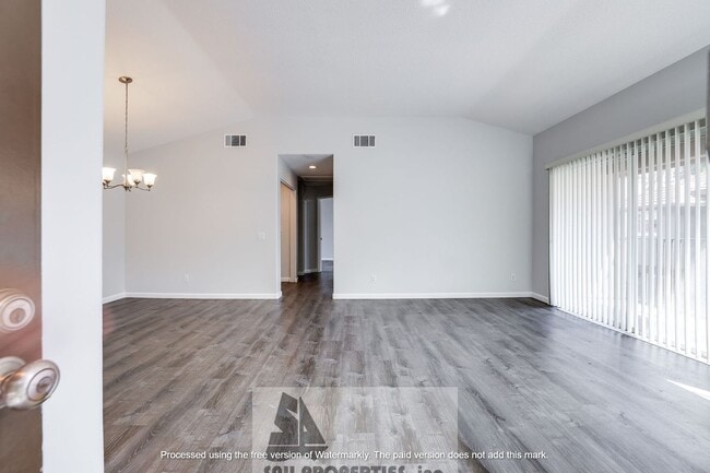 Photo - Charming end-unit home in Anaheim