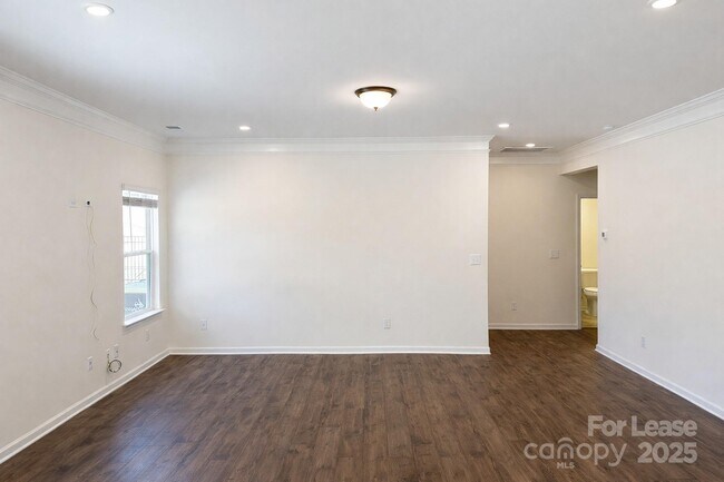 Photo - 6100 Trinity Xing Cir