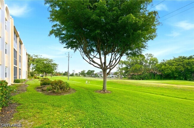 1083 Forest Lakes Dr Unit 209