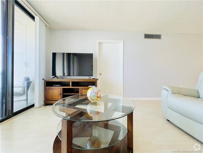 Building Photo - 9940 S Ocean Dr Unit 703 Rental