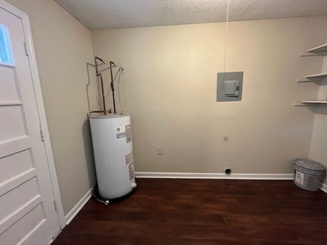 Photo - Renovated 3 Bedroom 1 Bath Home for Rent!!