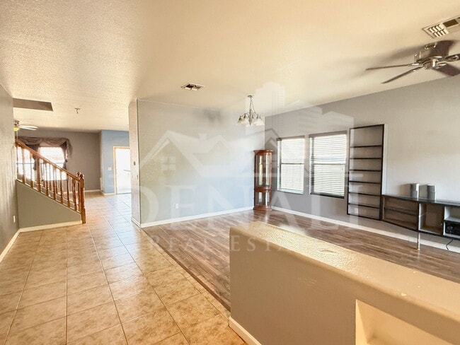 Photo - 2858 W Mineral Butte Dr