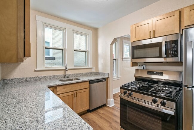 Photo - 1680 Potomac Ave Unidad 2