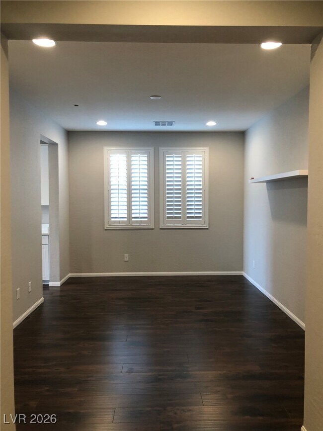 Photo - 2434 Fanano St