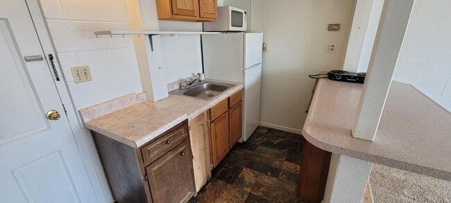 Photo - 112 E Cherry St