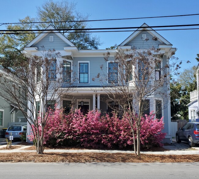 Photo - 2323 Barnard St Townhome