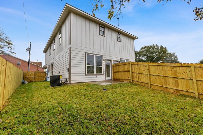 Photo - 1316 Williams St Unit A