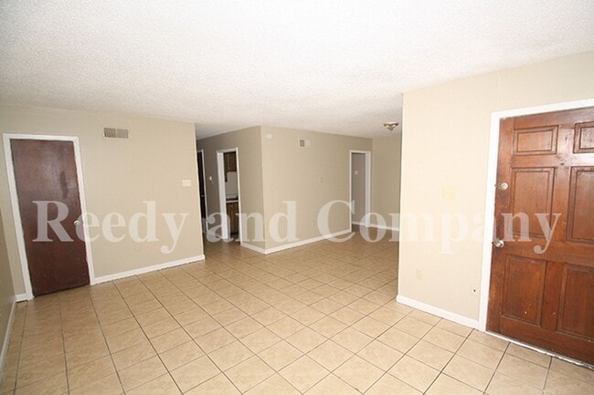 3385 Barbwood Dr