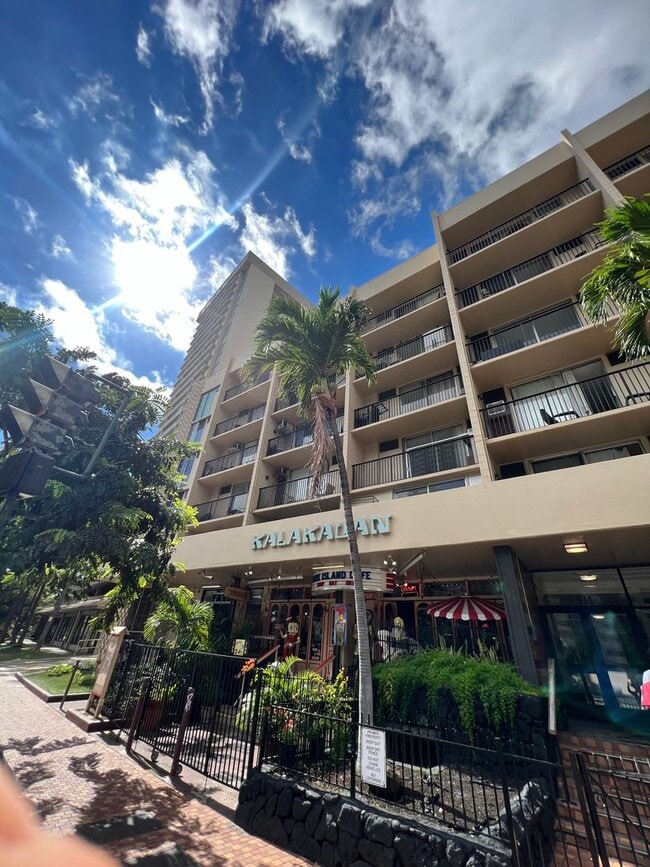 Photo - 1 bed, 1 bath at the Kalakauan In Waikiki