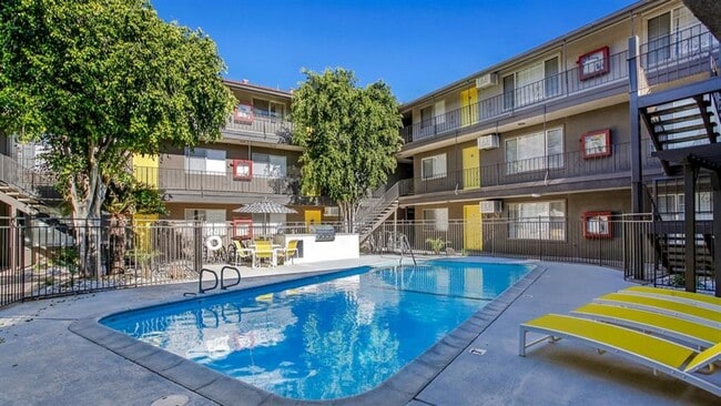 Dwell Apartment Homes