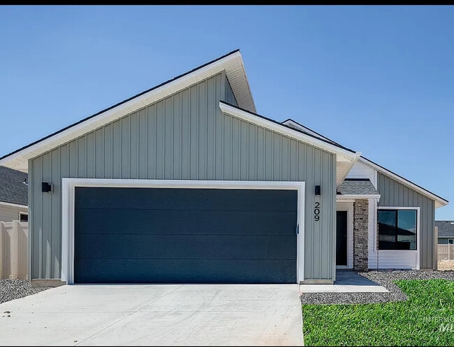 Building Photo - 209 Idalou Wy Rental