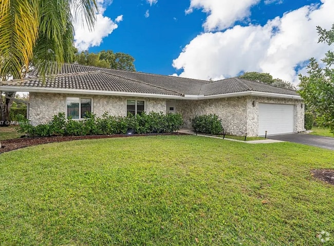 Building Photo - 5036 NW 66th Ln Rental
