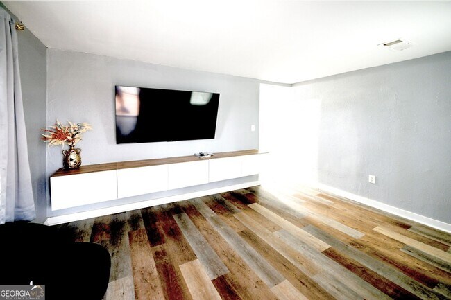 Photo - 539 Paines Ave NW Unidad 3