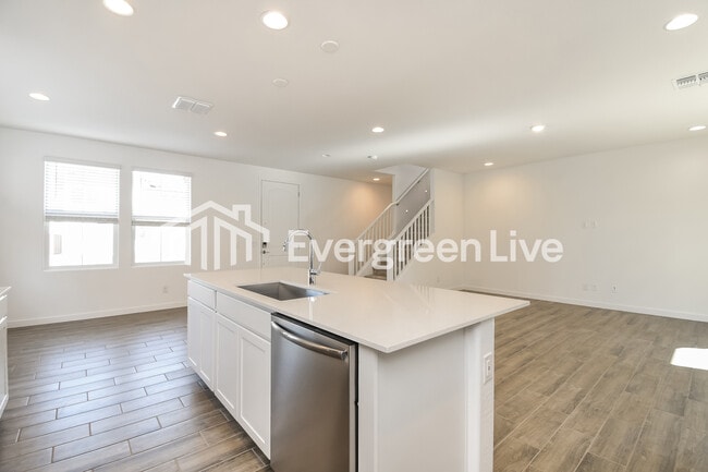 Photo - 10127 E Ulysses Ave