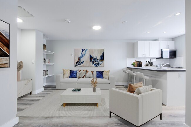 Photo - 112 Breckenridge Drive