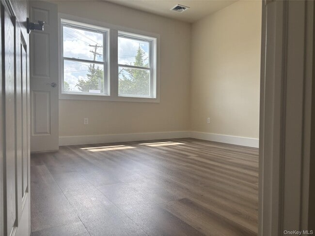 Photo - 6 Sharon Station Rd