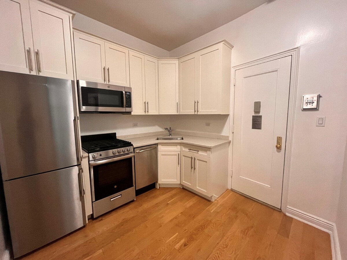 Photo - 212 Grand St Unidad 2B