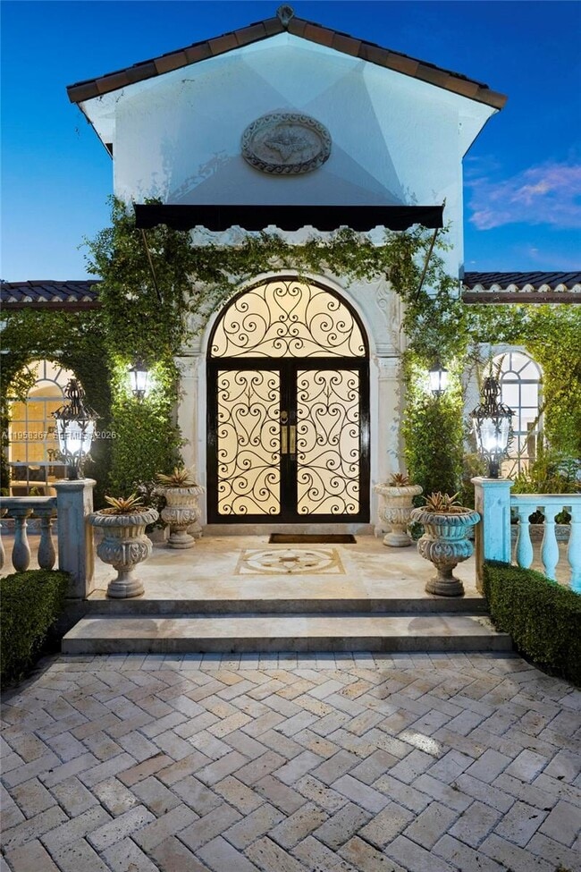 Photo - 12300 Old Cutler Rd