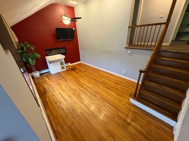 Building Photo - 461 Gibbs Pond Rd Unit 1