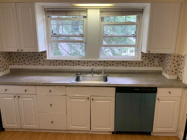 Photo - 260 Foster St Unit 2