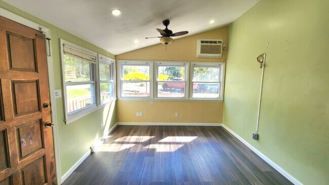 Photo - 9 Shirley Dr