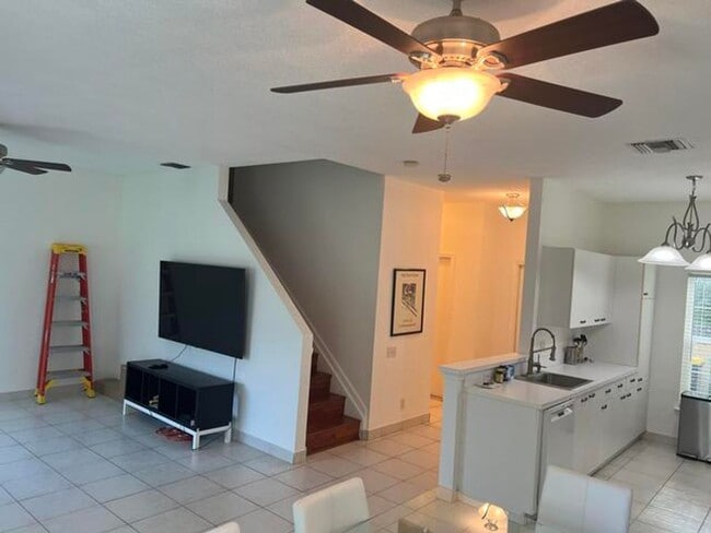 Photo - 4878 SW 32nd Terrace