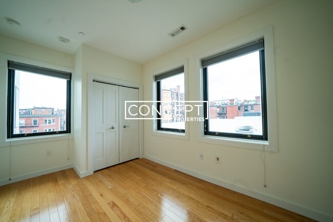 Photo - 9 Miner St Unidad 402
