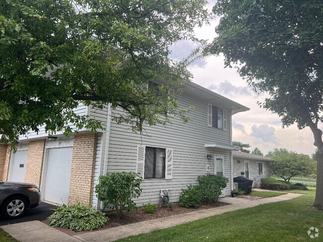 Building Photo - 921 Shattuck Ln Rental