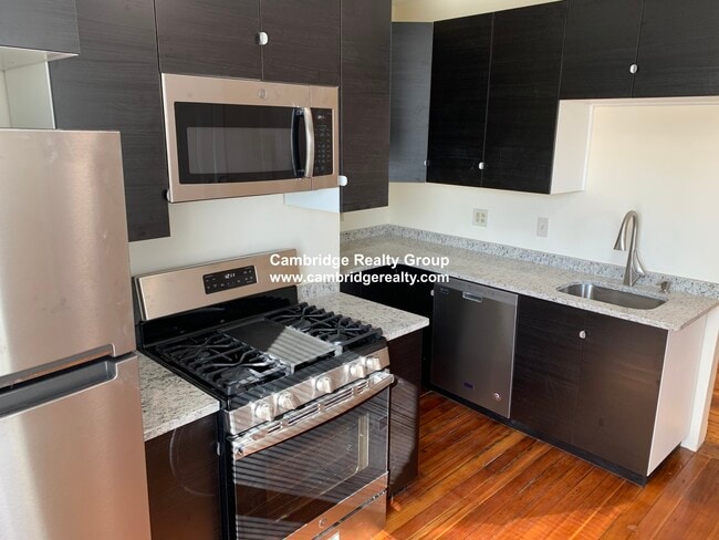 Photo - 66 Pleasant St Unidad 3