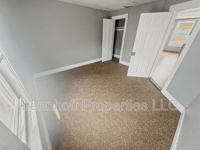Building Photo - 82 Gershom Ave Unit 3