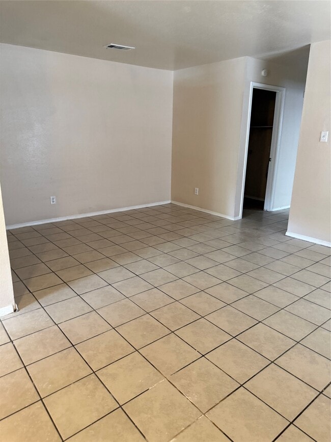 Photo - 3314 Scotch Moss Ln