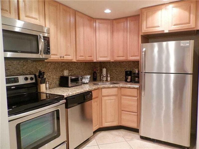 Photo - 124 NE 19th Ct Unidad 116B