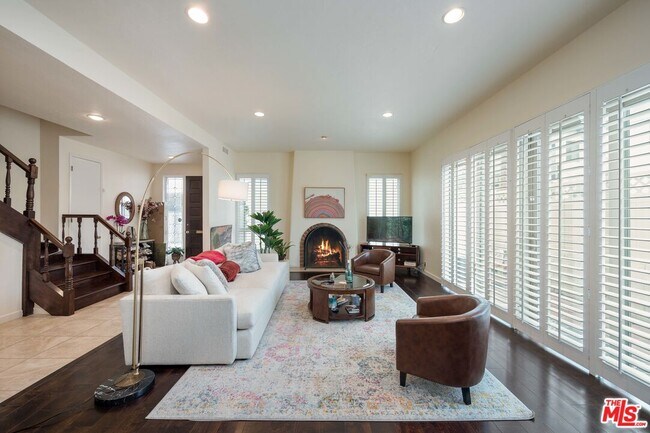 12336 Montana Ave