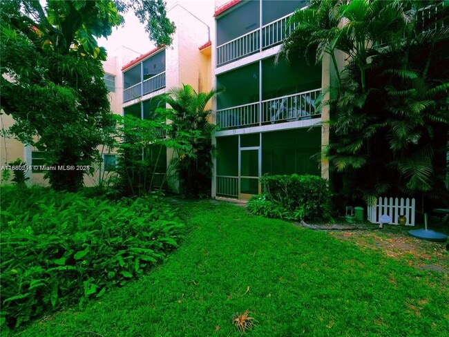 Photo - 644 NW 13th St Unit 12