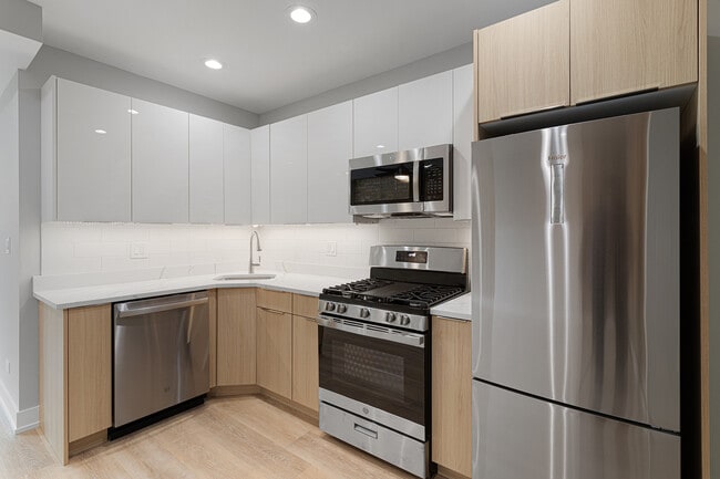 Photo - 1558 W Juneway Terrace