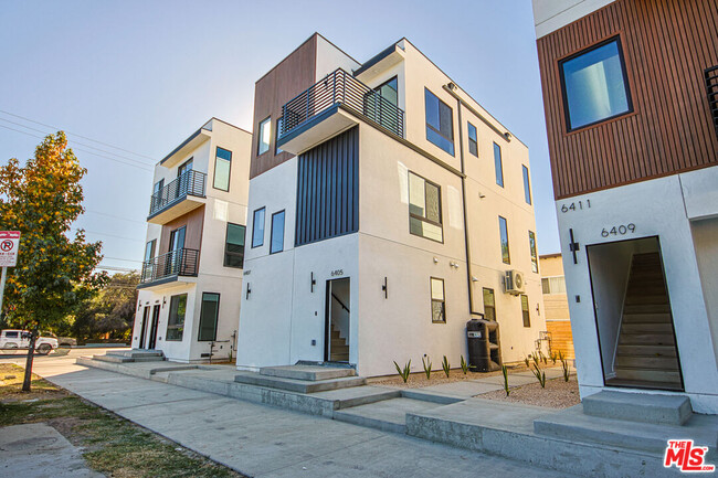 Photo - 6405 Odessa Ave Townhome