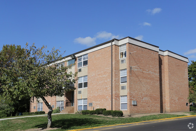 Aspen Grove Apartments For Rent in Warminster, PA | ForRent.com