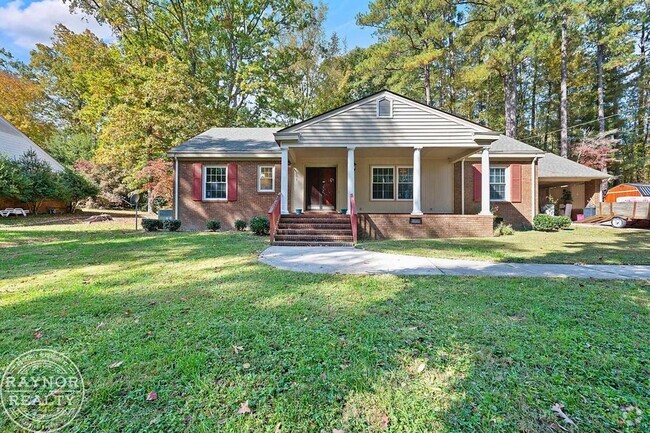 Building Photo - Spacious brick ranch in the heart of Louis... Rental