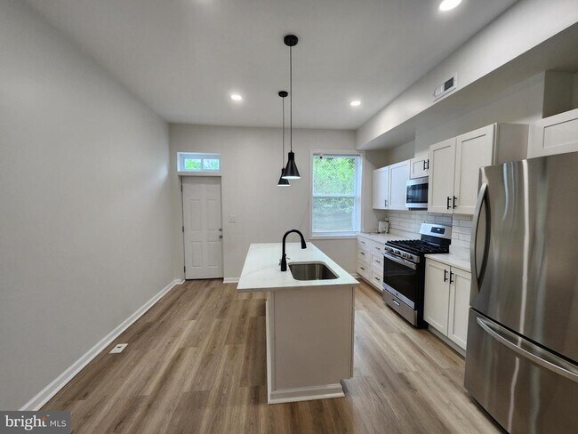 Photo - 2126 McCulloh St