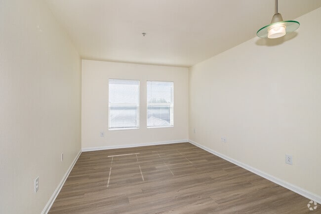 1 habitación, 1 baño - 600 pies cuadrados - Sala de estar