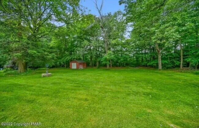 Photo - 400 Hemlock Dr