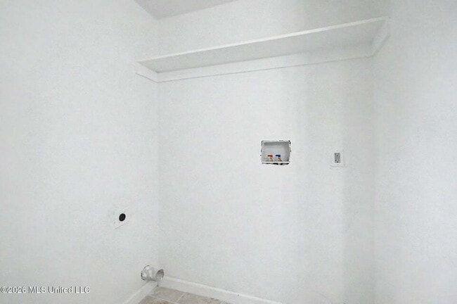 Photo - 3 bedroom close to D'Iberville! Unit #4
