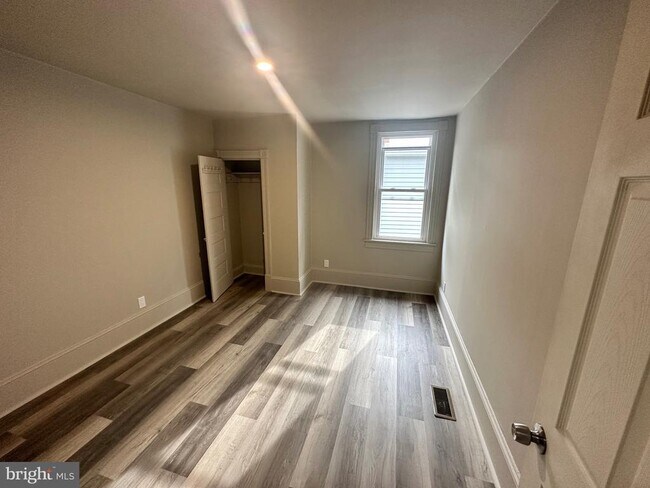 Photo - 113 N Coal St