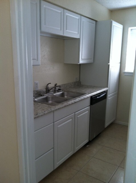 Photo - Briarwood Village Apartments