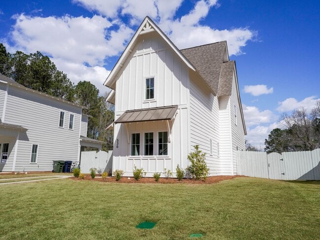 Photo - Designer Home near Auburn University's Campus!