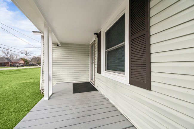 Photo - 12537 Terrance St