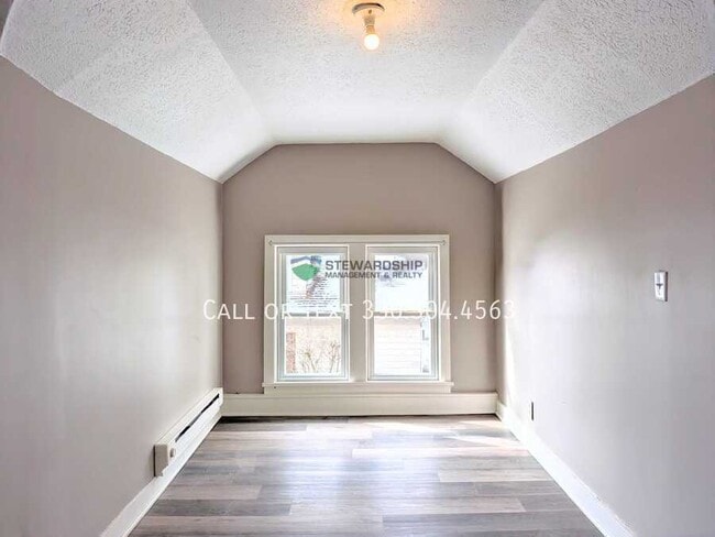 Photo - 133 Catherine St Unit 1/2