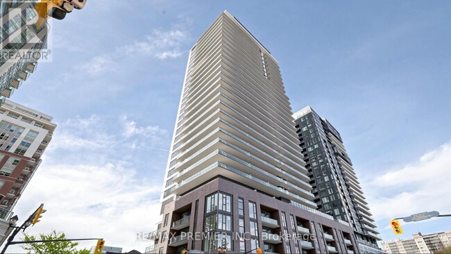 Photo - 2075 Lakeshore Rd. Unité 2001
