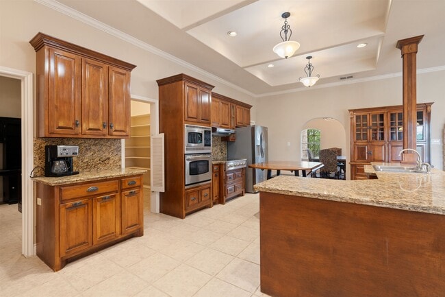 Photo - 31 Running Deer Mdws