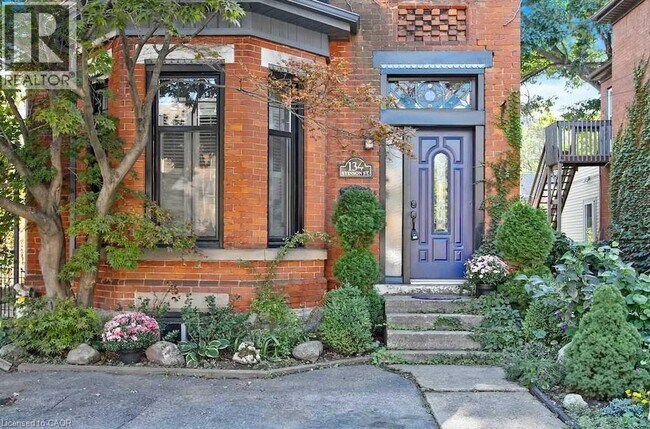 Photo - 134 Stinson St